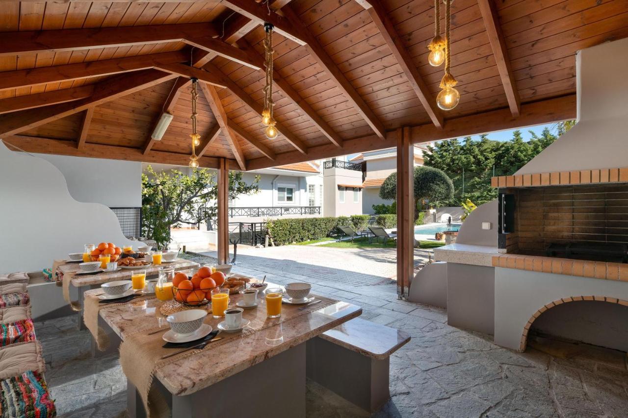 Emmelia Villa *