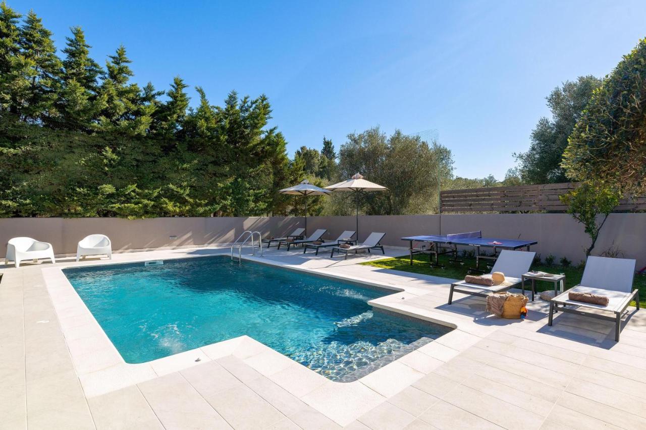 Emmelia Villa *